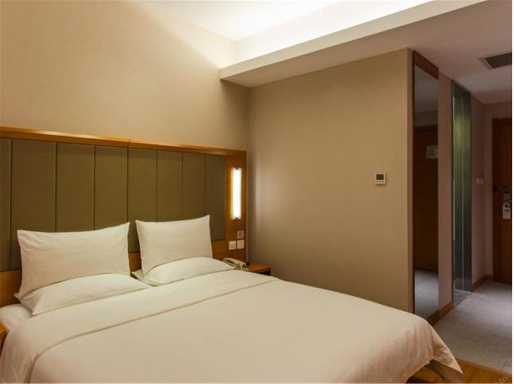 Ji Hotel Xianggang Middle Road Qingdao Eksteriør billede